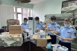 Tạm giữ hơn 400.000 sản phẩm, thiết bị y tế vi phạm tại Hà Nội