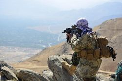 Taliban vây hãm thành trì cuối cùng của quân phản kháng