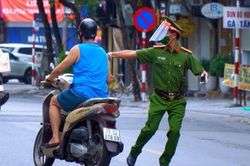 Hà Nội phạt hơn 1.500 người vi phạm Chỉ thị 16 trong ngày 2/9