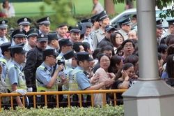 Trung Quốc 'mạnh tay' với thị hiếu 'dị dạng', thẩm mỹ 'ẻo lả' trong các chương trình giải trí