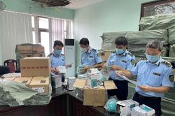 Tạm giữ hàng trăm nghìn sản phẩm, thiết bị y tế không rõ nguồn gốc