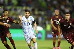 Messi bị triệt hạ, 'tân vương' Argentina thắng nhàn nhã Venezuela