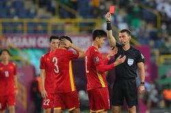 AFC giải thích việc 'khán giả chỉ thấy Duy Mạnh bị phạt 1 thẻ vàng đã ăn ngay thẻ đỏ'
