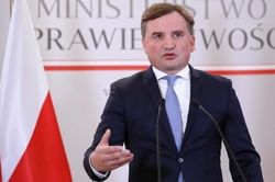 Ba Lan bất mãn, tỏ thái độ gay gắt với EU