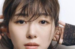 Nữ ca sĩ Hàn Quốc bị xâm hại tình dục năm 14 tuổi