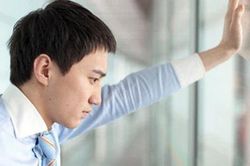 Lúc khó khăn nhất, tôi đưa 2 cuốn sổ đỏ cho sếp mượn, đến khi được sếp trả ơn mà tôi hoang mang vô cùng