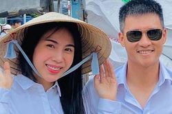 Đích thân Công Vinh khẳng định không sao kê online, bức xúc cho Thủy Tiên: 'Vật chứng thế này mà mọi người còn không tin?'