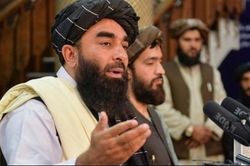 Taliban nói gì về vụ quân lính xả súng mừng Panjshir thất thủ?