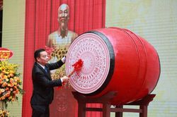 Hơn 2,1 triệu học sinh Hà Nội đón lễ khai giảng online từ ngôi trường trăm tuổi