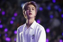 Nghe 'Epiphany' của Jin BTS, bé tự kỷ được 'chữa lành' tâm hồn