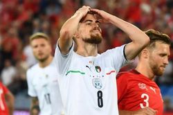 ĐKVĐ EURO lập siêu kỷ lục trong ngày Jorginho đá hỏng 11m