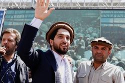 Thủ lĩnh lực lượng chống Taliban đề nghị đàm phán chấm dứt giao tranh