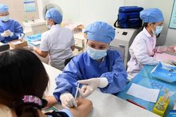 Trung Quốc đã tiêm đủ 2 mũi vaccine COVID-19 cho gần 1 tỷ dân