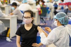 Hà Nội đặt mục tiêu tiêm 100% vaccine COVID-19 trước 15/9: Người dân nói gì?