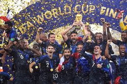 World Cup tổ chức 2 năm một lần: Một cuộc cách mạng lớn lao