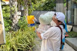 Một miếng khi đói bằng một gói khi no - Tình người giữa 'Bão dịch'