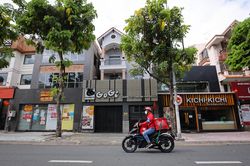 Ứng dụng sẵn sàng bán mang đi, nhưng hàng quán TP.HCM thì chưa