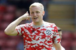 Tin bóng đá MU 9/9: MU lật kèo Van de Beek. Ronaldo ra mắt trận gặp Newcastle?