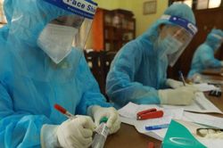 Hà Nội thêm 32 ca dương tính với SARS-CoV-2, có 3 ca xét nghiệm 5 lần âm tính
