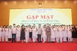 500 cán bộ y tế Phú Thọ hỗ trợ Hà Nội chống dịch Covid-19