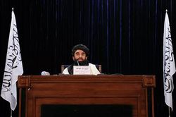 Taliban hứa sẽ dành vị trí cho phụ nữ trong chính phủ