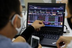 Cổ phiếu hàng không dậy sóng, Vn-Index bật tăng hơn 10 điểm
