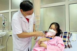 Kỳ tích nuôi sống bé sinh non nhẹ cân nhất Việt Nam, chỉ nặng 400g