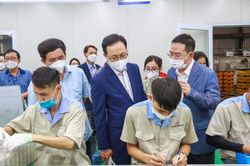 Nâng 'chất' nguồn nhân lực cho phát triển công nghiệp hỗ trợ