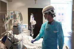 Chiến lược 6 mũi nhọn chống 'quái vật' Delta của Biden