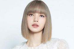 Lisa Blackpink tiết lộ lần đầu tiên để lộ trán trong MV 'LALISA' kể từ khi 'debut'