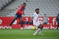 Soi kèo nhà cái Lorient vs Lille và nhận định bóng đá Pháp Ligue 1 (2h00, 11/9)