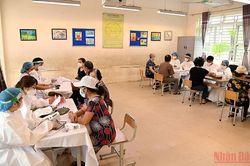 Ngày 11/9, thêm 11.932 ca nhiễm Covid-19 mới, một nửa là TP Hồ Chí Minh