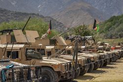 Taliban bán vũ khí Mỹ bỏ lại ở Afghanistan cho Iran?