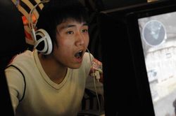 Thanh niên Trung Quốc 'chết đi sống lại' vì cày game xuyên đêm