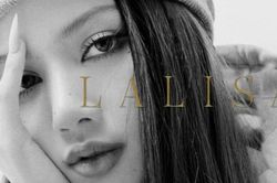 Lisa Blackpink phá kỷ lục 100 triệu view với 'LALISA'