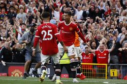 Màn ra mắt mãn nhãn của Ronaldo trong màu áo của Man Utd