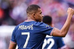 Mbappe lại bị huýt sáo khi thi đấu cho PSG