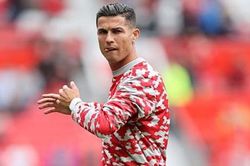 Tiết lộ: Ronaldo có 3 điều khoản thưởng cực lớn trong hợp đồng với MU