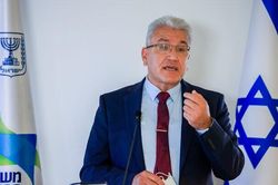 Israel lên kế hoạch tiêm liều vaccine thứ 4