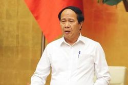 Xe chở mấy trăm con lợn, hàng nghìn con gà mà sang tải thì doanh nghiệp sống sao nổi?