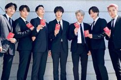BTS nhận thư bổ nhiệm vai trò đặc biệt từ Tổng thống Hàn Quốc, có hẳn hộ chiếu ngoại giao