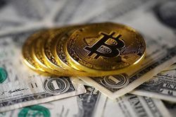 Giá Bitcoin tiếp tục giảm mạnh