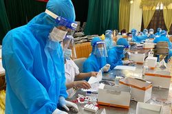 Y, bác sĩ Hưng Yên sẵn sàng 'trắng đêm' vì mục tiêu chống dịch tại Hà Đông