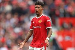 Vì sao Jadon Sancho vẫn gây thất vọng ở MU?