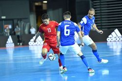 HLV Brazil tiết lộ bí quyết đánh bại tuyển futsal Việt Nam