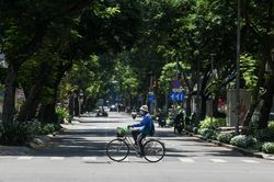 GS Hoàng Văn Cường: Mãi be bờ ngăn dịch là điều không tưởng