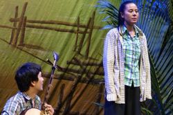 Nam Thư - Tiếng hát buốt lòng với giọt nước mắt xót xa bên 'thằng bạn'
