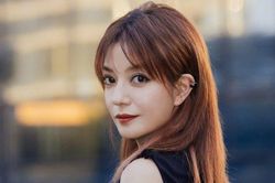 Triệu Vy lộ diện sau ồn ào bị phong sát toàn diện