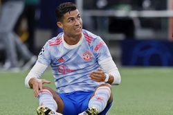 Thua sốc Young Boys, Man Utd kém cỏi chưa từng thấy ở Champions League