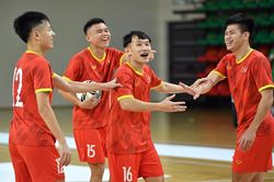 Futsal Việt Nam xốc lại tinh thần, chơi 'tất tay' với Panama